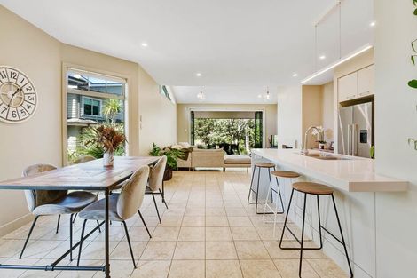 Photo of property in 8 Little Compton Mews, Snells Beach, 0920