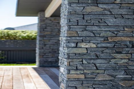 Photo of property in 2 Marsden Place, Hurworth, New Plymouth, 4310