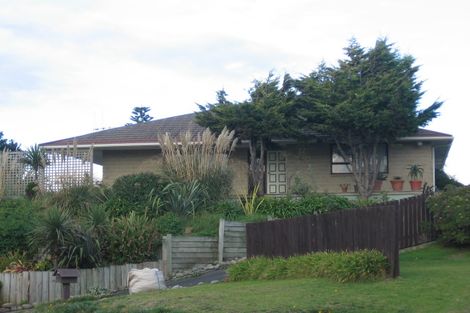 Photo of property in 2 Babbacombe Avenue, Otaki Beach, Otaki, 5512