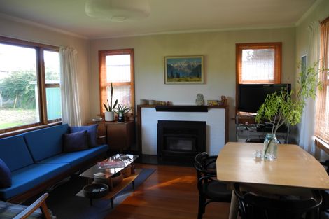 Photo of property in 2 Dixon Street, Waimate, 7924