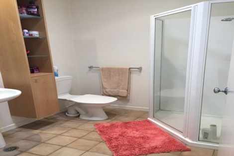 Photo of property in 130/2 Armoy Drive, East Tamaki, Auckland, 2016