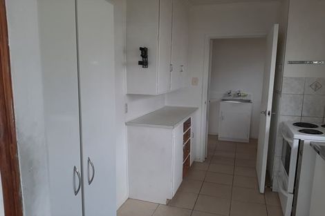 Photo of property in 33 Kaikoura Street, Henderson, Auckland, 0612