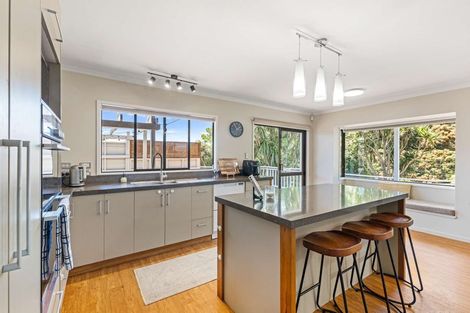 Photo of property in 58 Karina Road, Merrilands, New Plymouth, 4312