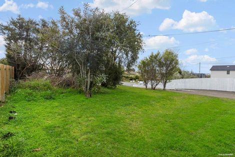 Photo of property in 120 Hutchinson Avenue, New Lynn, Auckland, 0600