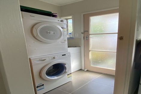 Photo of property in 48 Onewa Road, Northcote Point, Auckland, 0627