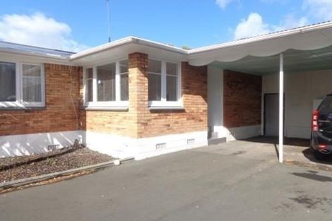 Photo of property in 3/42 Lincoln Road, Henderson, Auckland, 0610