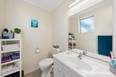 Photo of property in 37 Te Kupe Road, Paraparaumu Beach, Paraparaumu, 5032