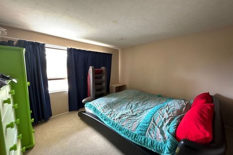 Photo of property in 20a Aorangi Road, Bryndwr, Christchurch, 8053