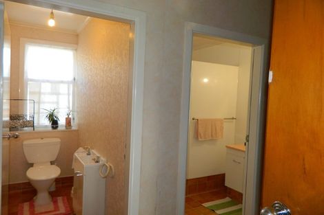 Photo of property in 5 Coates Street, Tawa, Wellington, 5028