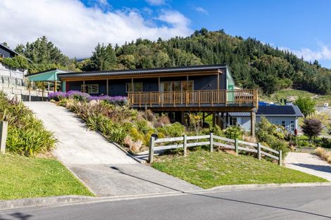 Photo of property in 2 Bell Bird Rise, Picton, 7220