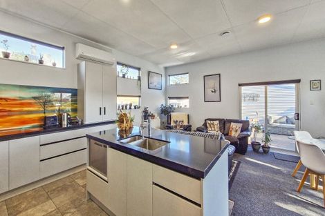 Photo of property in 25 Hall Place, Foxton Beach, Foxton, 4815