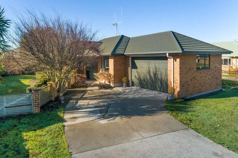 Photo of property in 19 Farnborough Drive, Nawton, Hamilton, 3200