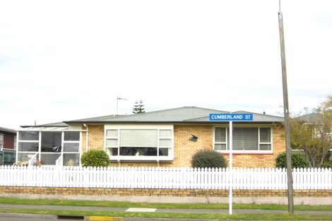 Photo of property in 5 Cumberland Street, Merrilands, New Plymouth, 4312