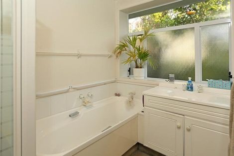 Photo of property in 53 Jaemont Avenue, Te Atatu South, Auckland, 0610