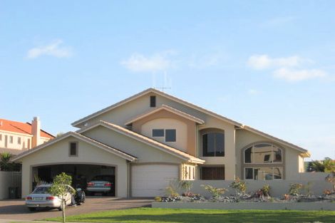 Photo of property in 38 Seychelles Drive, Papamoa Beach, Papamoa, 3118