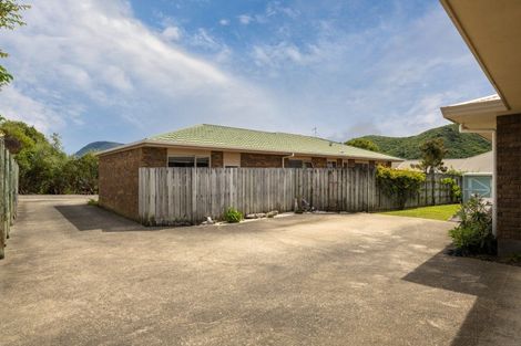Photo of property in 67a Moana View Road, Waikawa, Picton, 7220