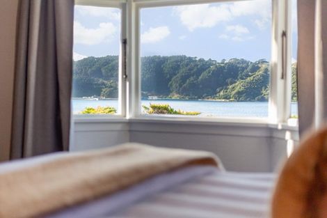 Photo of property in 196 Evans Bay Parade, Roseneath, Wellington, 6021