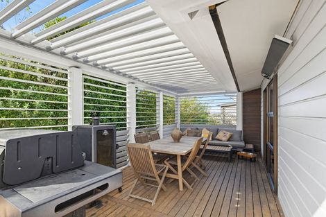 Photo of property in 57 John Dee Crescent, Red Beach, 0932