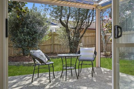 Photo of property in 14 Fernbrook Close, Burswood, Auckland, 2013