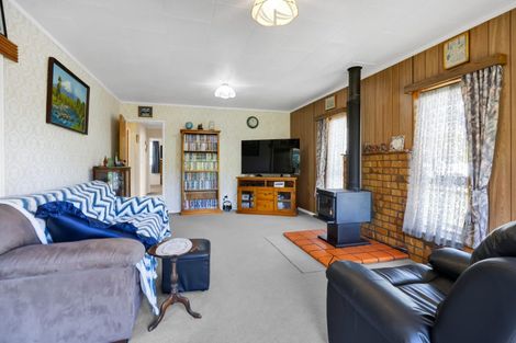 Photo of property in 18 Shaldon Crescent, Blagdon, New Plymouth, 4310