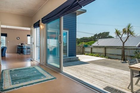 Photo of property in 5 Koputara Road, Himatangi Beach, Foxton, 4891