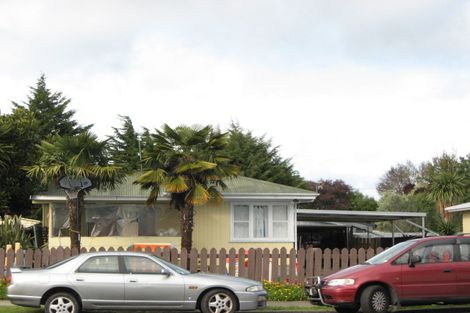 Photo of property in 13 Sefton Street, Havelock North, 4130