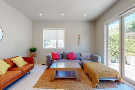 Photo of property in 143 Derwent Street, Island Bay, Wellington, 6023