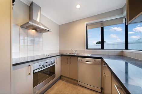 Photo of property in 7 Anna Lane, Glen Eden, Auckland, 0602