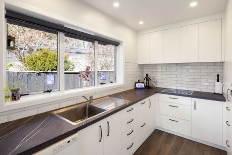 Photo of property in 21 Fitzroy Avenue, Fitzroy, Hamilton, 3206