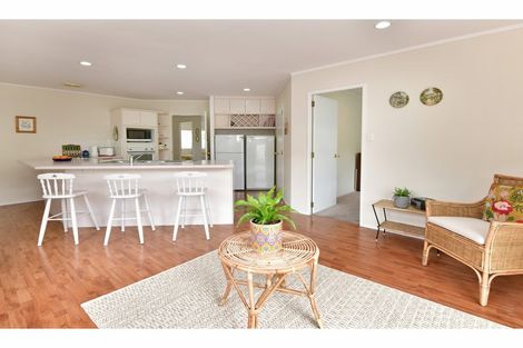 Photo of property in 16 Crampton Court, Orewa, 0931