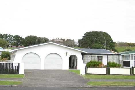 Photo of property in 23 Culzean Grove, Bell Block, New Plymouth, 4312