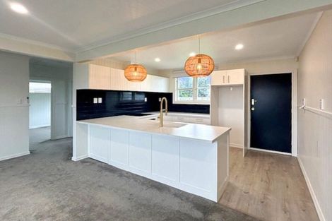 Photo of property in 10 Charles Street, Feilding, 4702