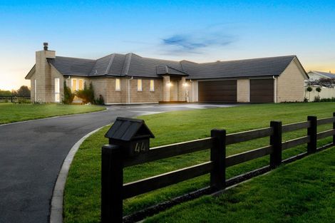 Photo of property in 44 Seachange Drive, Leamington, Cambridge, 3432