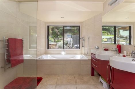 Photo of property in 10 Granfield Place, Te Kamo, Whangarei, 0112