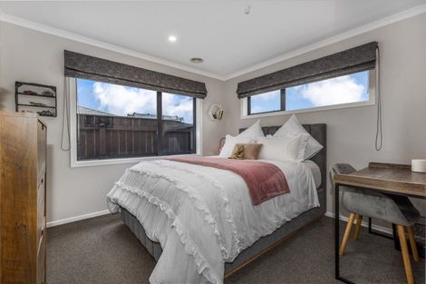 Photo of property in 118 John Burke Drive, Aotea, Porirua, 5024