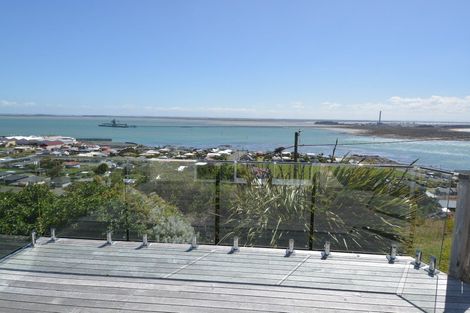 Photo of property in 10 Elizabeth Street, Bluff, 9814