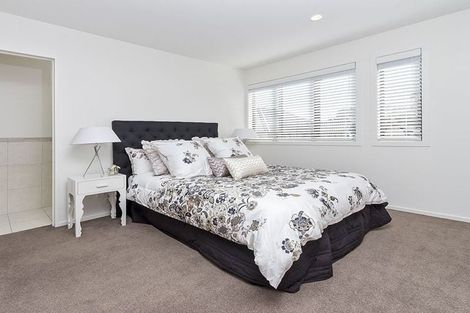 Photo of property in 32a Bleakhouse Road, Howick, Auckland, 2014