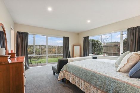 Photo of property in 25 Autumn Place, Mairehau, Christchurch, 8052