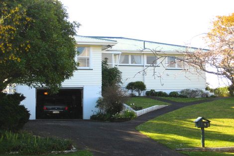 Photo of property in 52 Clawton Street, Westown, New Plymouth, 4310