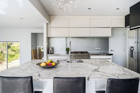 Photo of property in 2/114 Sunrise Avenue, Mairangi Bay, Auckland, 0630