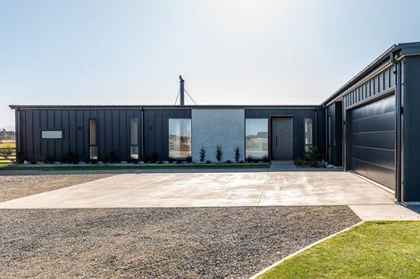 Photo of property in 64 Summers Road, Darfield, 7571