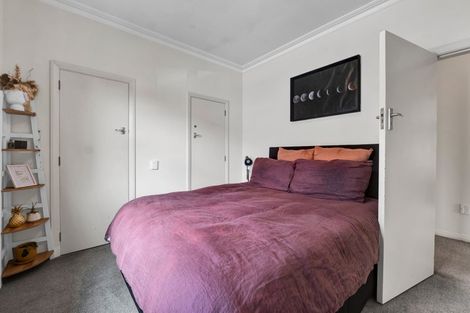 Photo of property in 23 Waimea Street, Westown, New Plymouth, 4310