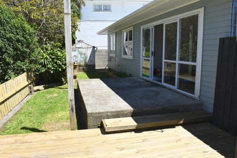 Photo of property in 25 Amundsen Grove, Stokes Valley, Lower Hutt, 5019
