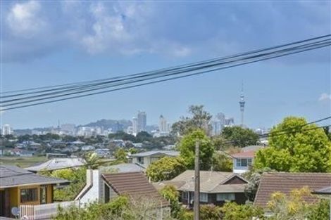 Photo of property in 72 Francis Street, Hauraki, Auckland, 0622