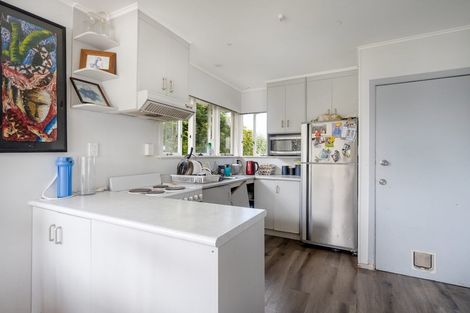 Photo of property in 81 Ennis Avenue, Pakuranga Heights, Auckland, 2010