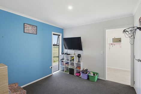 Photo of property in 21 Mowhia Grove, Waitarere, Levin, 5510