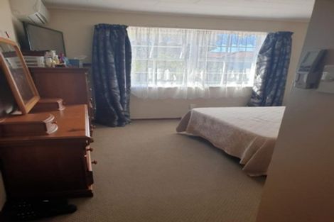 Photo of property in 16 Arnwood Street, Manurewa, Auckland, 2102