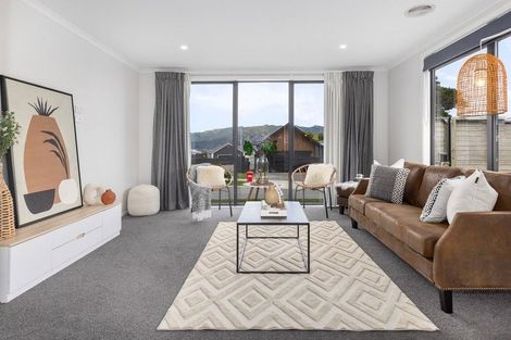 Photo of property in 22 Queen Charlotte Drive, Aotea, Porirua, 5024