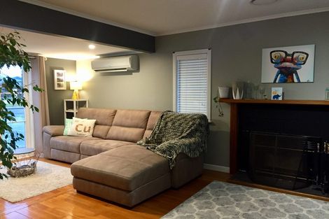 Photo of property in 25 Longburn Road, Henderson, Auckland, 0610