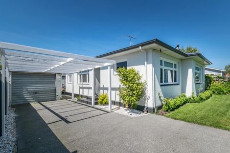 Photo of property in 102 West Belt, Rangiora, 7400